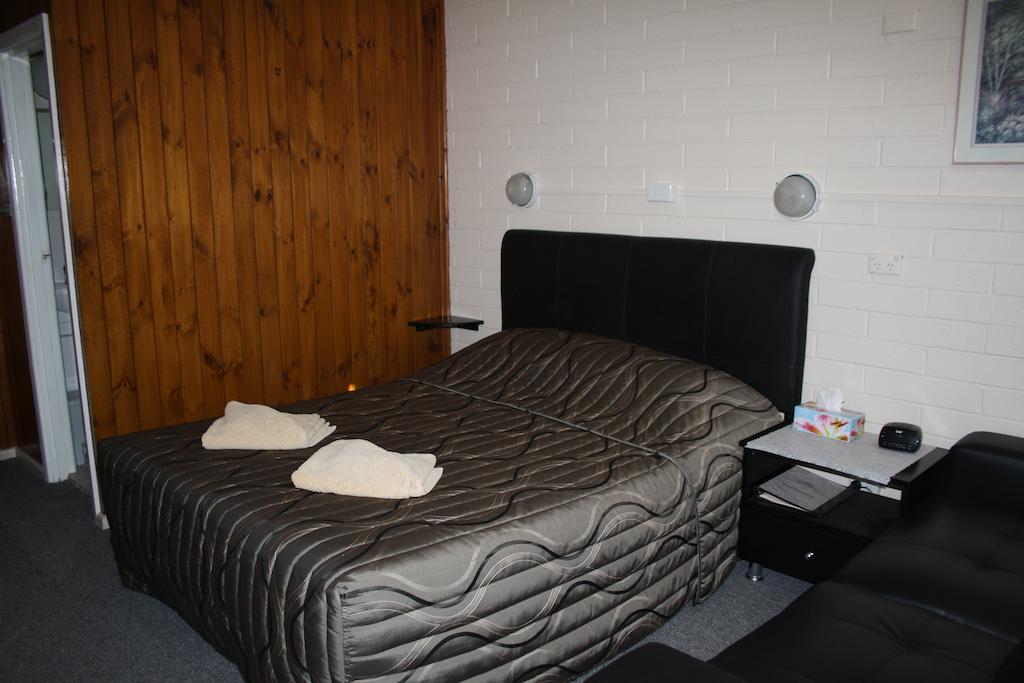 Lawloit VIC Southport Accommodation