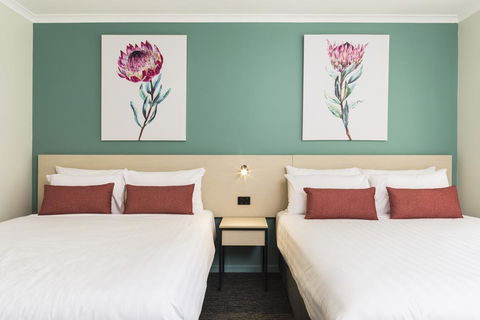 Nightcap At Balaclava Hotel - Southport Accommodation 1