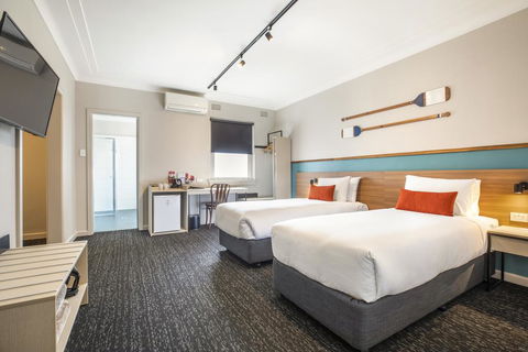 Nightcap At Ocean Beach Hotel - Southport Accommodation 1