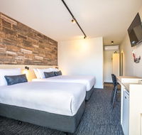 Nightcap at Westside Hotel - Southport Accommodation