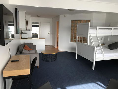 North Pier Hotel - Southport Accommodation 2