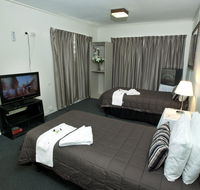 O'Sheas Windsor Hotel - Southport Accommodation