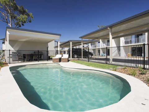 Oaks Middlemount Suites - Southport Accommodation 0