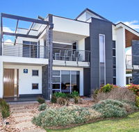 Ocean 180A - Southport Accommodation