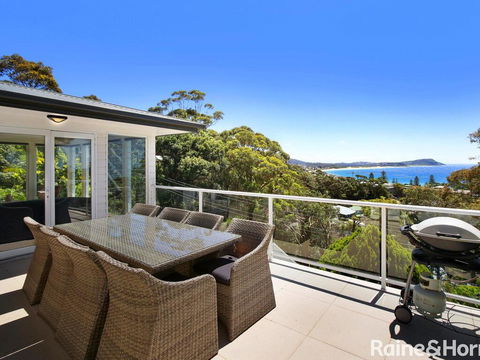 Ocean Breeze - 41 Kurrawyba Avenue, Terrigal - Southport Accommodation 0