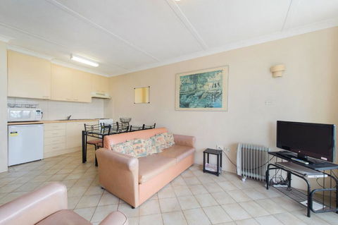 Ocean Court 8 13 Lord Street - Southport Accommodation 3