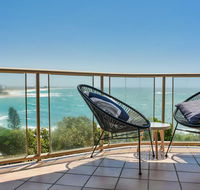 Ocean Front Moffat Beach Private Rooftop Terrace Walk to cafe's restaurants - Southport Accommodation