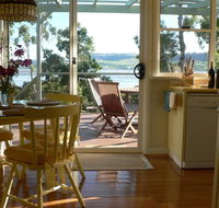 Olive's Cottage - Southport Accommodation