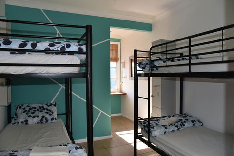 Ozzie Pozzie Backpackers - Port Macquarie YHA - Southport Accommodation 2