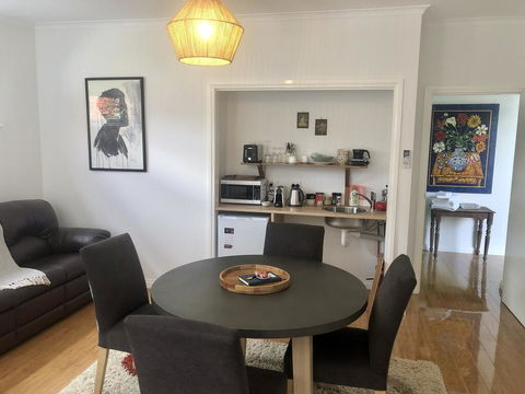 Paddys Rest - Southport Accommodation 2