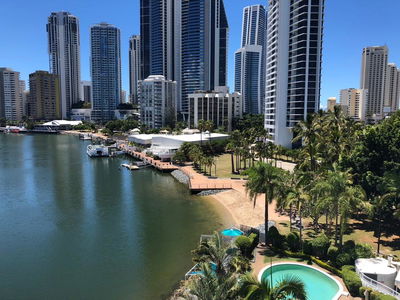 Panorama Tower Riverfront Apartments