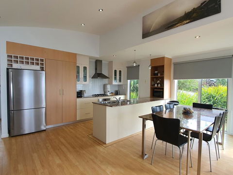 Paradise House, Boat Harbour Beach - Southport Accommodation 3
