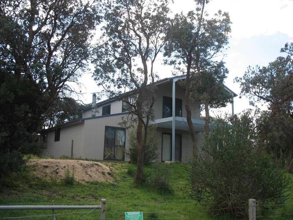 Paradise Beach VIC Southport Accommodation