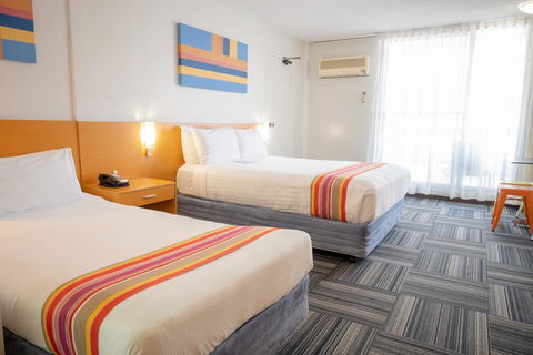Paradise Resort Gold Coast - Southport Accommodation 1