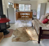 Pear Tree Cottage at Amiens - Southport Accommodation