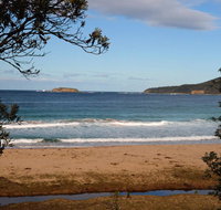 Pebbly Beach Shacks - Accommodation Southport