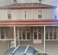 Pembroke Hotel - Southport Accommodation