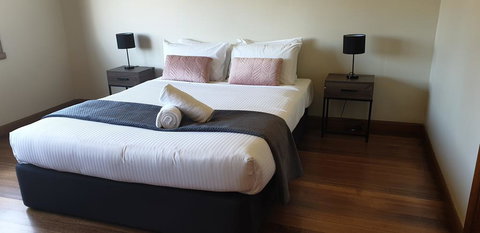 Port Life Beach House - Accommodation Southport 1