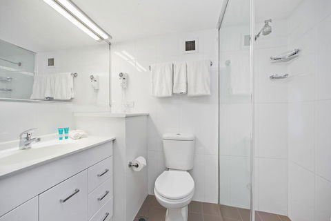 Port Pacific Resort - Southport Accommodation 1