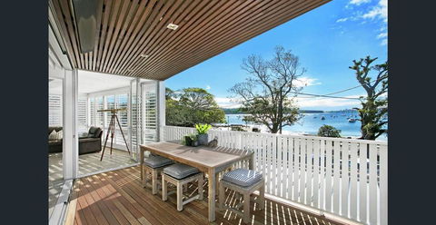 Poseidon Villa At Balmoral Beach - Southport Accommodation 0
