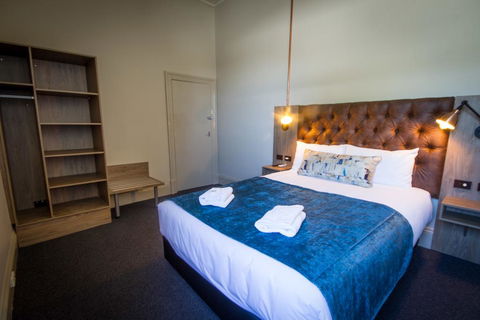 Pretoria Hotel - Southport Accommodation 1