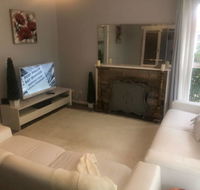 Pretty home in quiet cul de sac near Knox City - Southport Accommodation