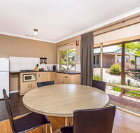Quality Apartments Banksia Gardens - Southport Accommodation