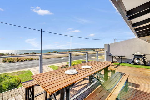 Queensland South - Southport Accommodation 1