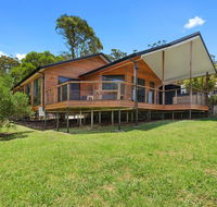 Ravensbourne Escape- Rose Alyce - Southport Accommodation
