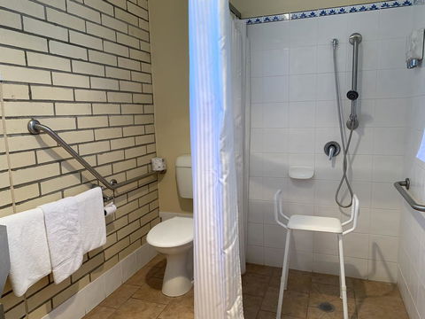 Riverland Motor Inn - Southport Accommodation 1