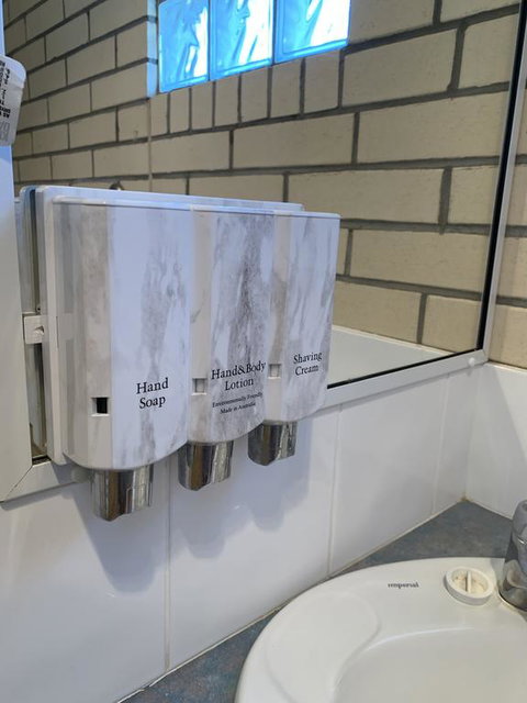 Riverland Motor Inn - Southport Accommodation 2