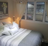 Rosslyn Cottages - Southport Accommodation