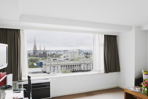 Rydges Melbourne - Accommodation Southport 2
