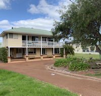 Salty Dayz - Southport Accommodation