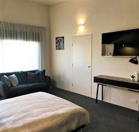 Scandi Stayz Retreat 1 - Southport Accommodation