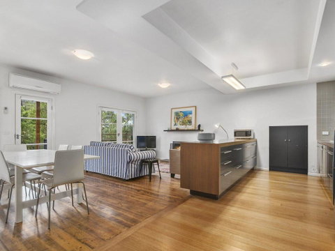 SEA CORNER - Anglesea - Southport Accommodation 1