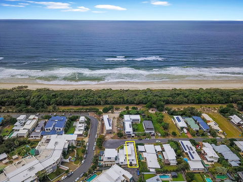 SEA RENITY ON KAMALA - Southport Accommodation 0