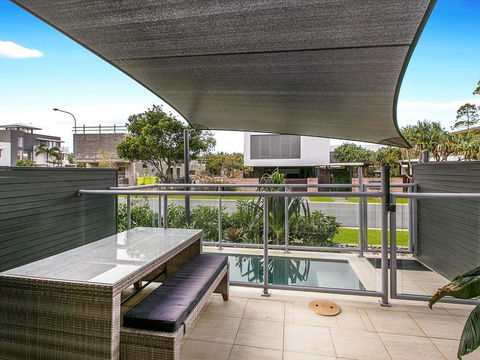 SEA RENITY ON KAMALA - Southport Accommodation 2