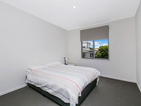 SEA RENITY ON KAMALA - Southport Accommodation 1