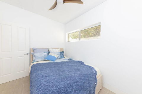 Seal Rocks Beach House ....Sugarloaf - Southport Accommodation 3