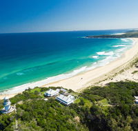 Seal Rocks Lighthouse Cottages - Southport Accommodation
