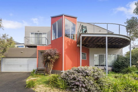 Seaside Pleasure - Southport Accommodation 0