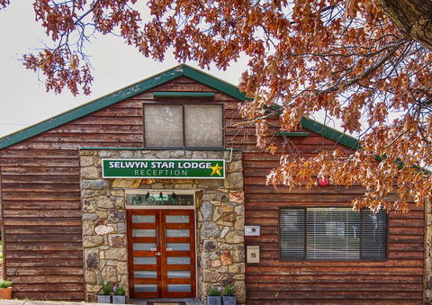 Selwyn Star Lodge - Southport Accommodation 0