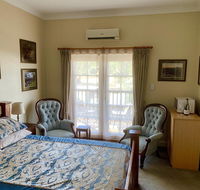Settlers Hotel York - Southport Accommodation