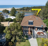 Seven Smiles - riverside location and ocean views