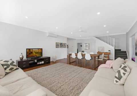 Shelly Beach Family Hideaway - Pool, Beach, Golf - Southport Accommodation 0