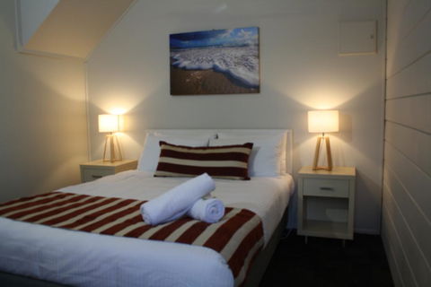 Shelly Beach Holiday Park - Southport Accommodation 1