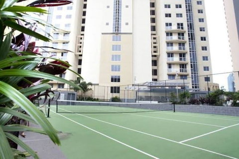 SK2 - 3BR With Pool Gym Steam Room In Story Bridge - Accommodation Southport 2