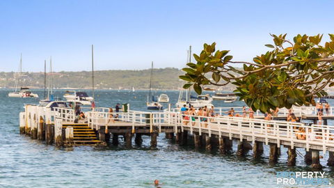 Skylark Executive Apartment Over Mosman - Southport Accommodation 0