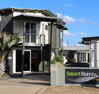 Smart Stayzzz Inns - Southport Accommodation
